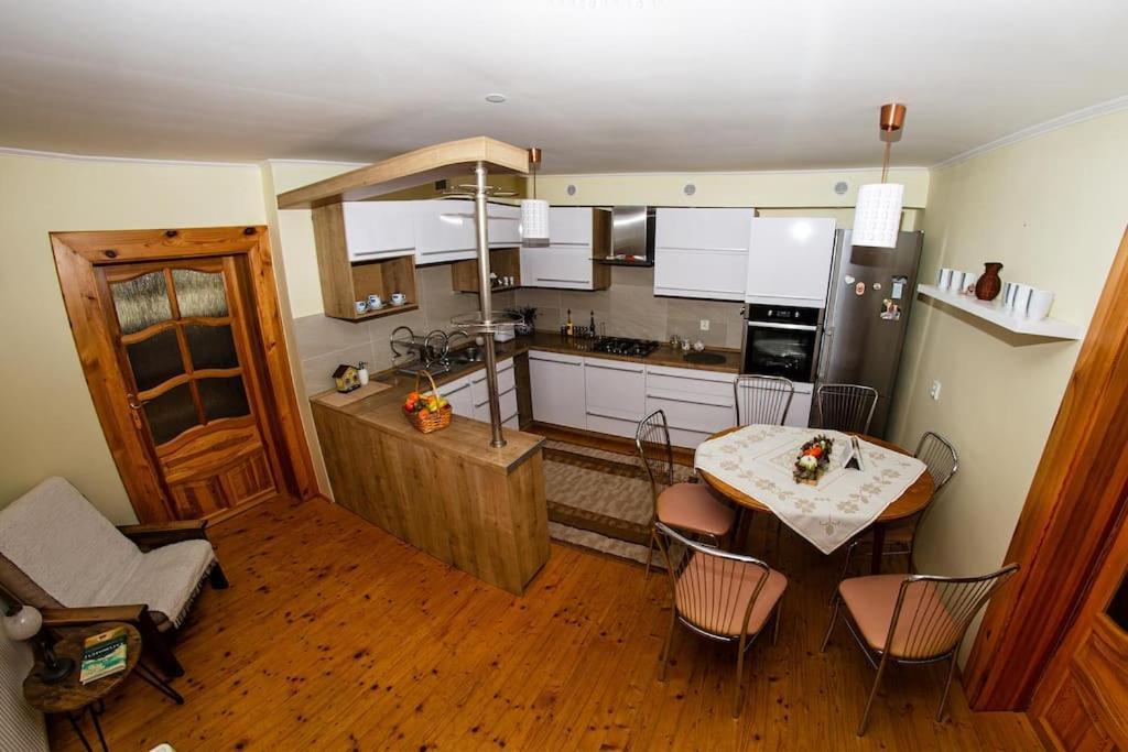 Zlty Domcek - Apartman Svabovce Buitenkant foto